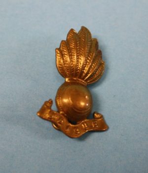 WW2 Royal Artillery Officers Ubique cap badge