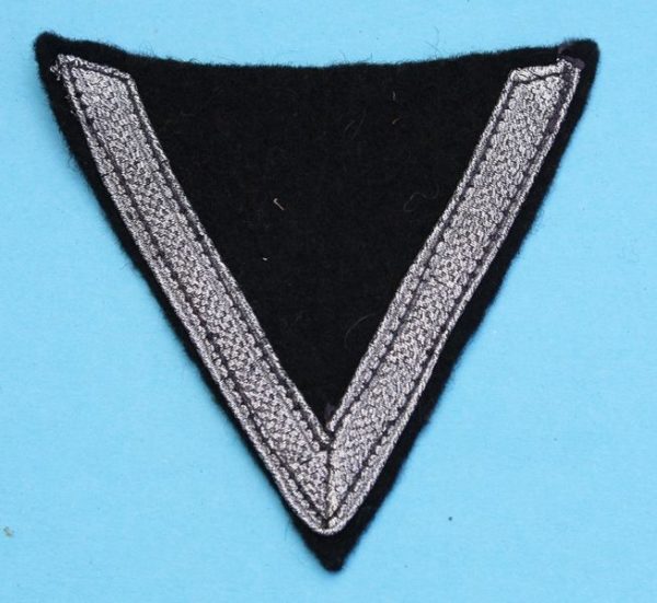 WW2 German Gefreiter’s rank chevron