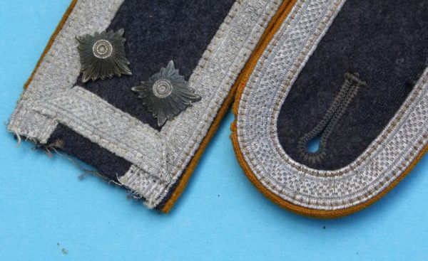 WW2 set of German Airforce Oberfeldwebel’s shoulder straps - Image 3