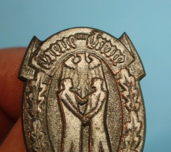 WW2 German 1935 Saar remembrance badge - Image 3