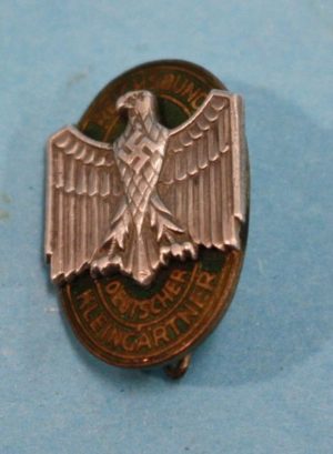 WW2 German gardener leader pin