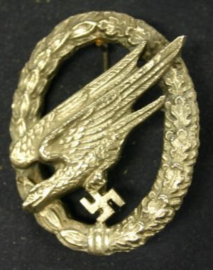 WW2 German fallshirmjäger badge