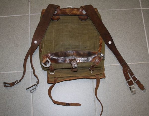WW2 German Back-pack with animal skin NAMED - Image 2