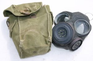 WW2 British light weight gasmask; NO filter 1 (No.1)