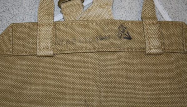 Complete WW2 British combat equipment group. - Image 11