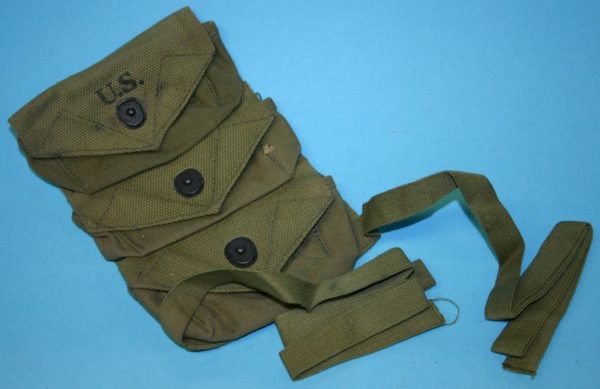 WW2 U.S. 3 pocket pouch No.4