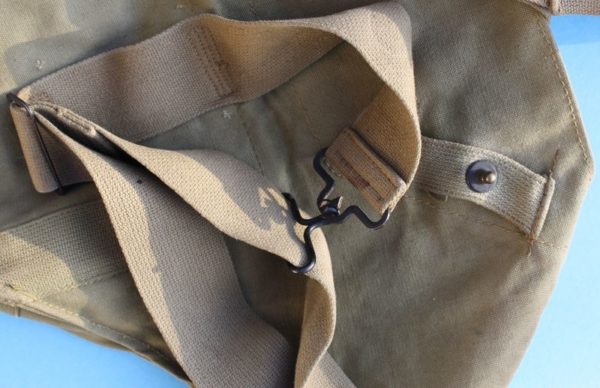 WW2 US M1VA1 gasmask bag - Image 6