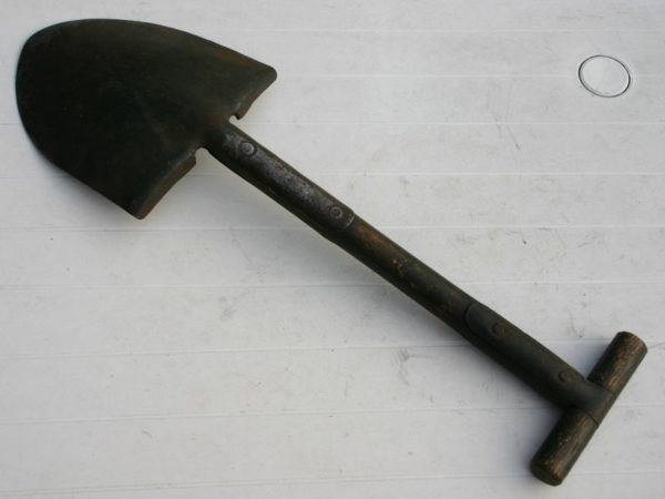 WW2 U.S. T-handle shovel No.1