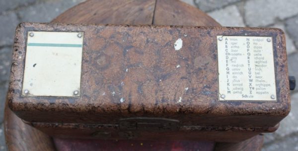 WW2 German field telephone - Image 9