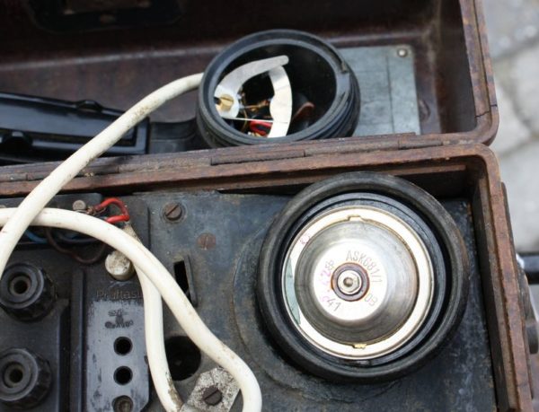 WW2 German field telephone - Image 12