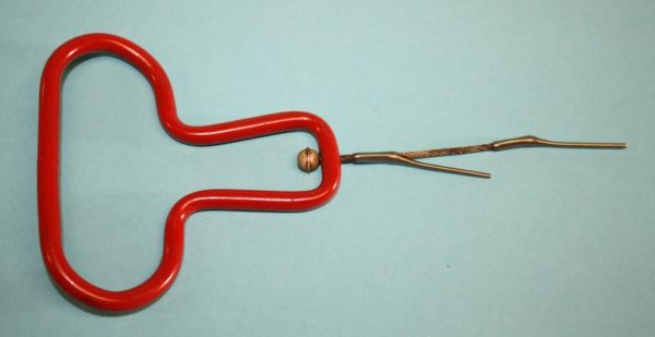WW2 U.S. paratrooper pull handle - Image 2