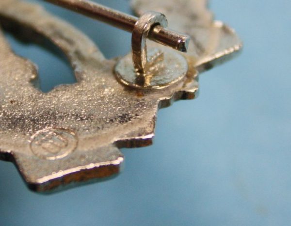 WW2 German Infantry Assault Badge (rare maker). - Image 5