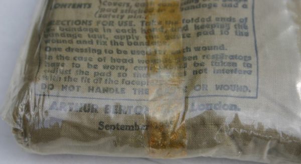 WW2 British shell dressing No.3 - Image 2