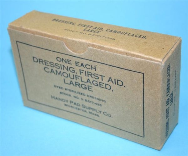U.S. large first aid dressing in box - Image 2