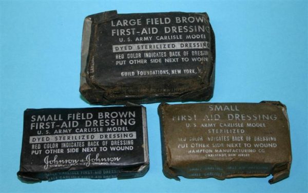 WW2 U.S. waxed first aid dressings small brown