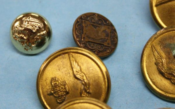 Dutch set of military buttons - Image 3