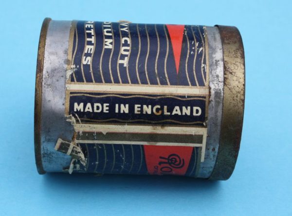 WW2 British Rothmans cigarettes tin - Image 5