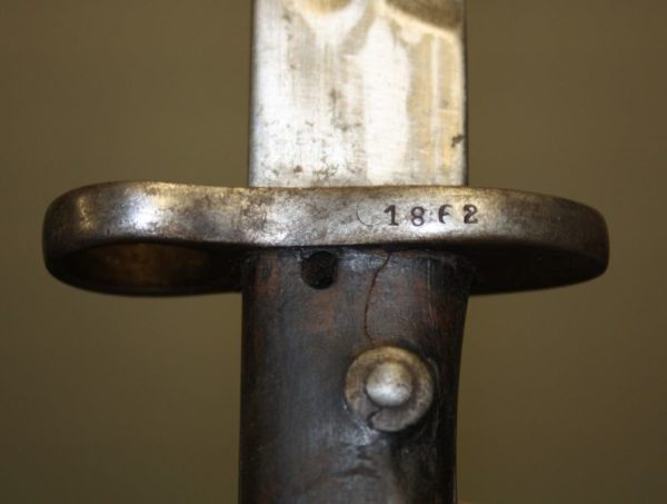 Pre 1945 bayonet with scabbard ( Portugal M1904) - Image 5