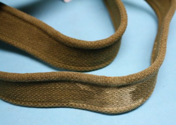 WW2 British Enfield rifle carrying sling - Image 4