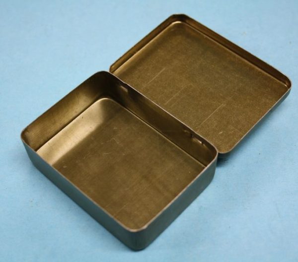 WW2 British percussion cap tin (1) - Image 3