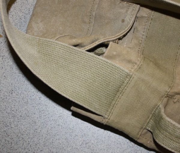 WW2 US 1st type bazooka ammo bag - Image 5