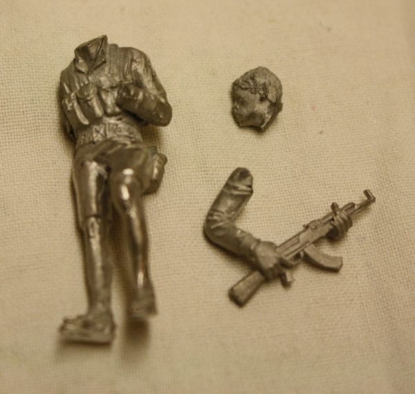 Young  Viet-Cong - Image 3