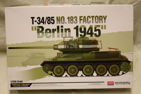 T34/85 No.183 Factory "Berlin 1945"