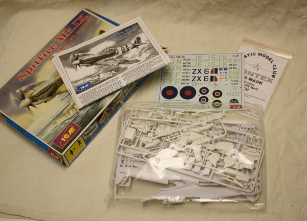 Spitfire Mk IX + extra's - Image 3