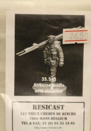 Airborne medic with stretcher (1)
