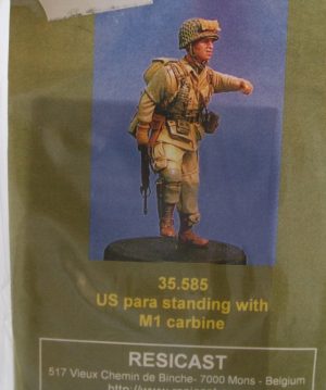 US para standing with M1 carbine