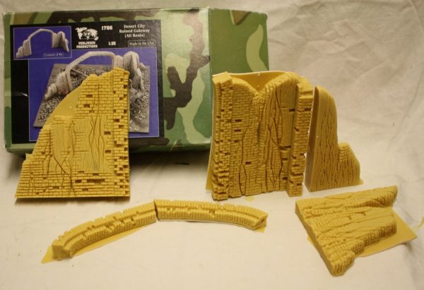 Desert City ruined gateway - Image 3