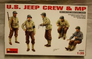 U.S. jeep crew & MP