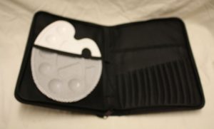 Brush storage case