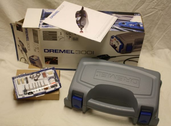 Dremel power tool set