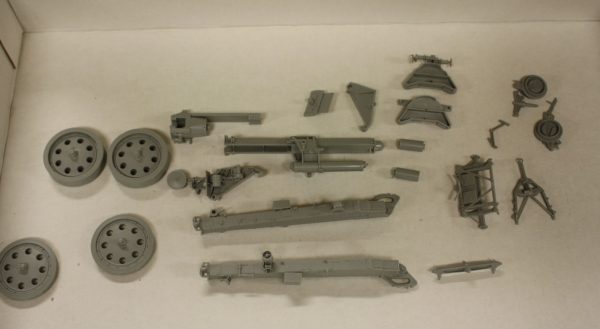 German sFH18 howitzer w/limber - Image 2