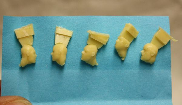 5 loose different heads