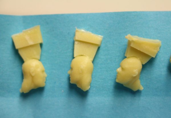 5 loose different heads - Image 2