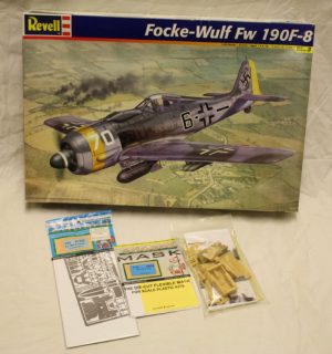 Fock-Wulf Fw190 F-8 + extra's