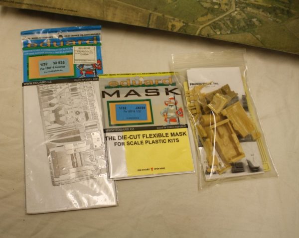 Fock-Wulf Fw190 F-8 + extra's - Image 10