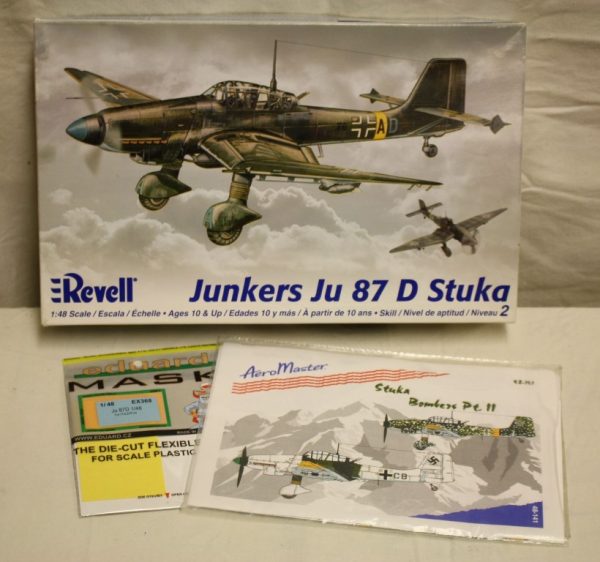 Junkers Ju 87 D Stuka  + extra's
