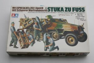 Extensive Sd.Kfz.251 set with a lot extra's