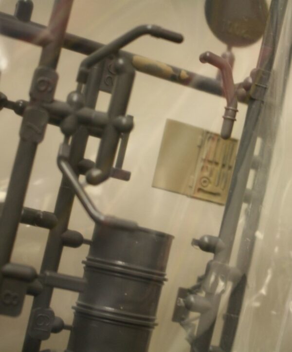German tank engine maintenance crew set - Image 3