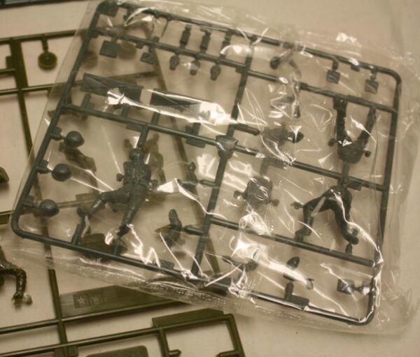 Collection of sprues figures / accessoires - Image 7