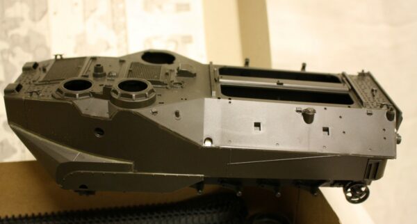 US marine LVTP7A1 landing vehicle - Image 3